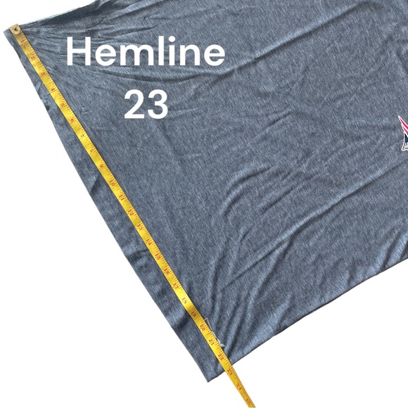 NWT NFL Fan Gear Woman’s New England Patriots Logo T-Shirt Size Large - Picture 7 of 16